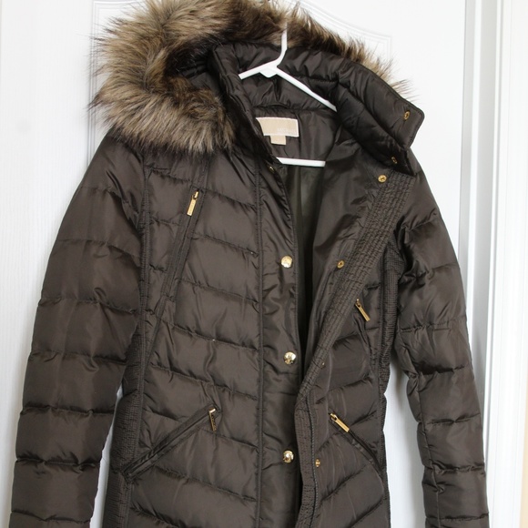 [SOLD] Michael Kors Hooded Puffer Coat - Picture 2 of 7